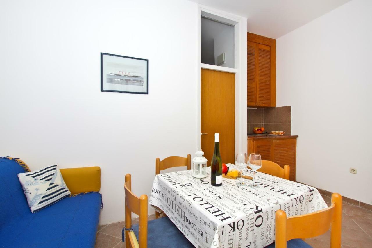 Apartment Center Marija Vodice Exterior photo