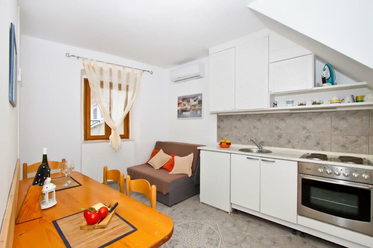 Apartment Center Marija Vodice Exterior photo